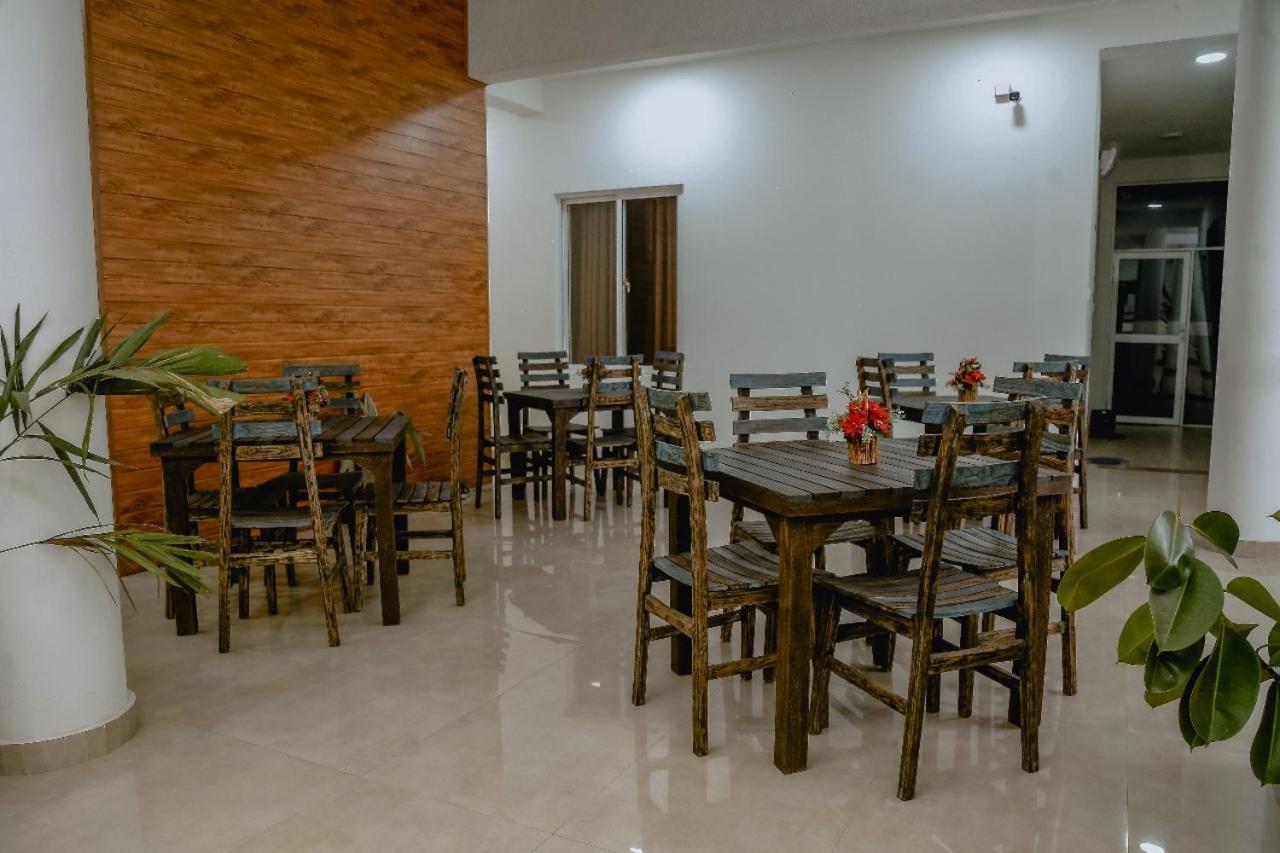 Lucky Transit Hotel - Katunayake Airport 外观 照片