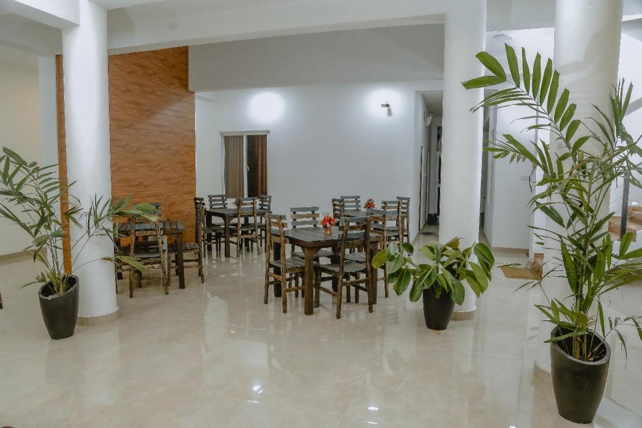 Lucky Transit Hotel - Katunayake Airport 外观 照片