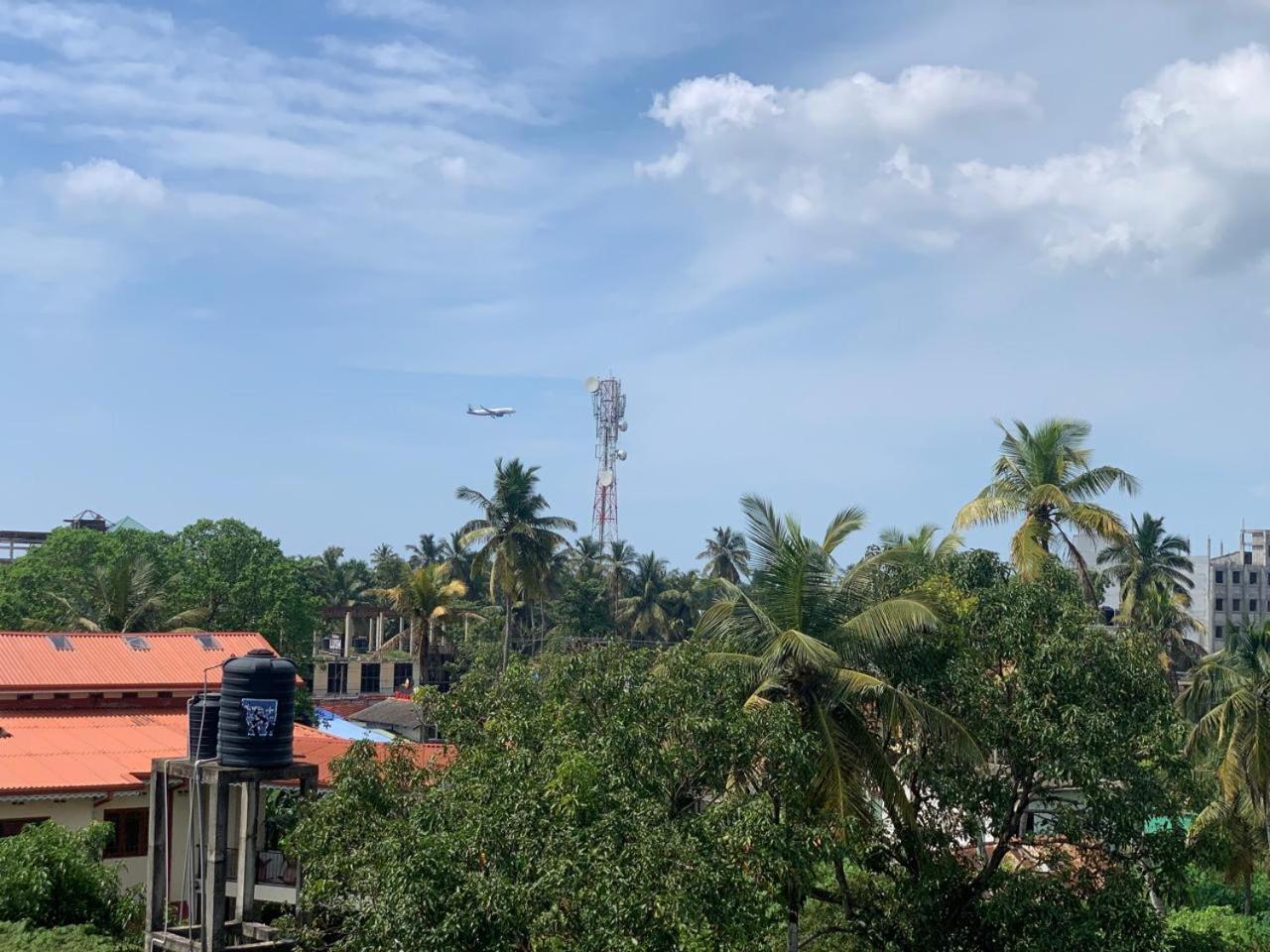 Lucky Transit Hotel - Katunayake Airport 外观 照片